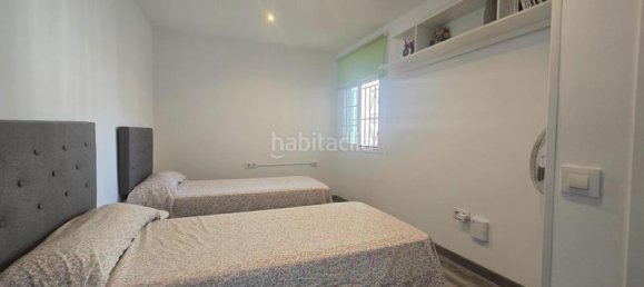 Moradia em banda T2 em La Linea de la Concepcion, Spain N.º 135674 16