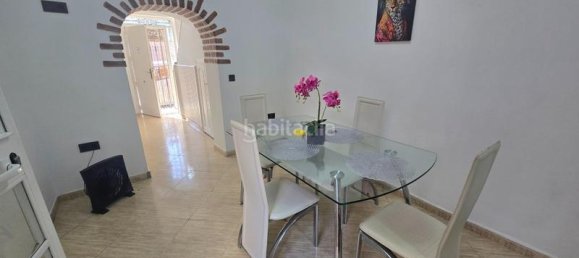 Moradia em banda T2 em La Linea de la Concepcion, Spain N.º 135674 5