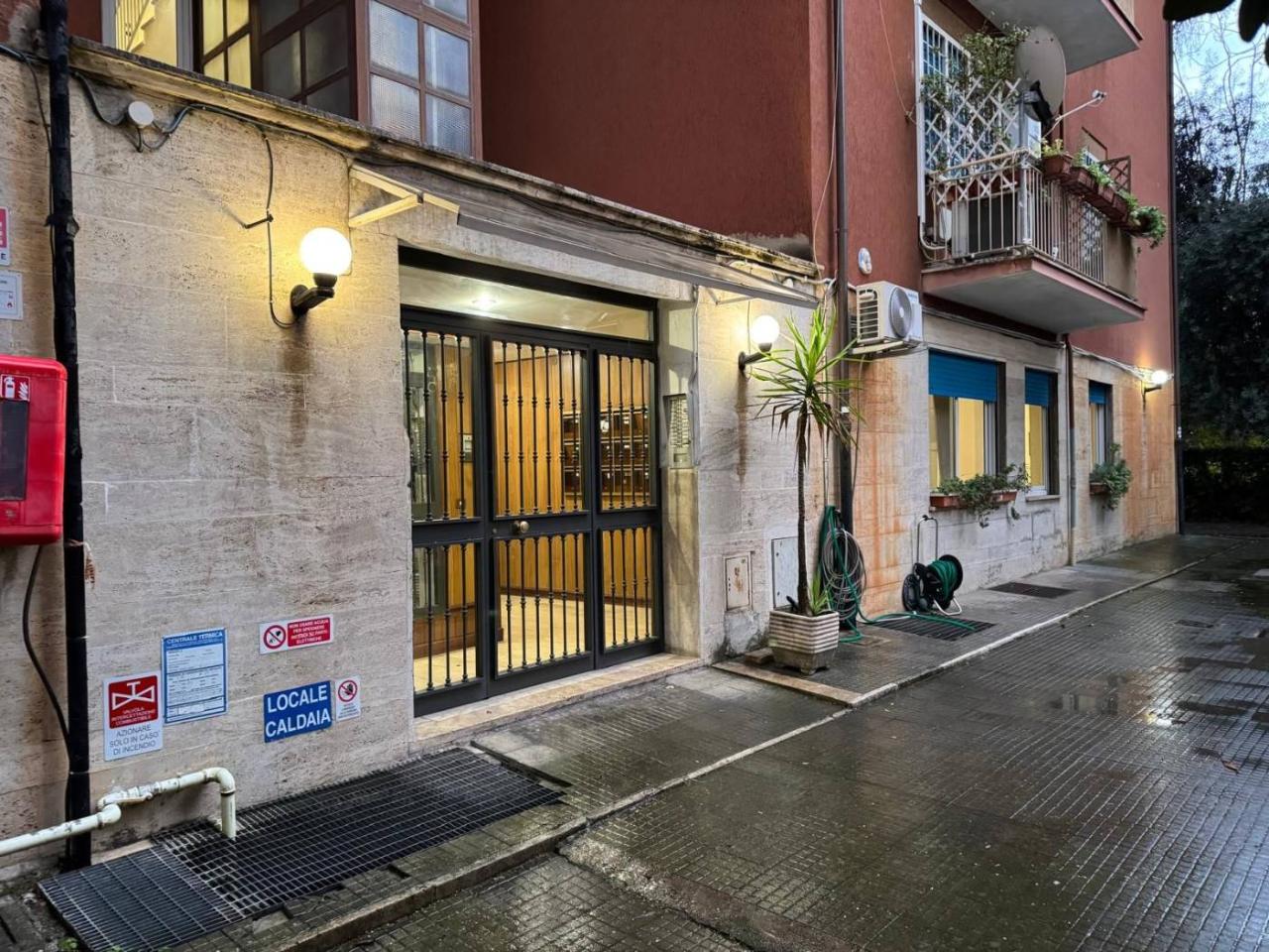 Apartamento de 5 divisões em Rome, Italy N.º 28790