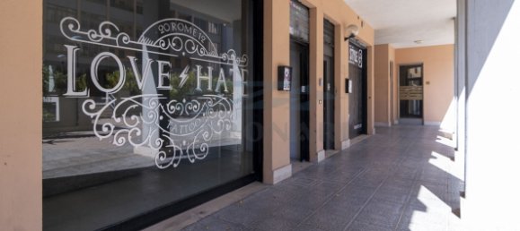 Коммерческая недвижимость с 1 спальней в Рим, Италия № 360171 19