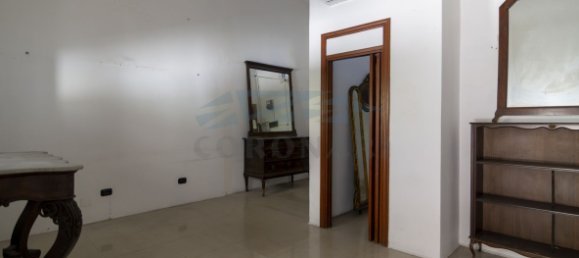 Коммерческая недвижимость с 1 спальней в Рим, Италия № 360171 14