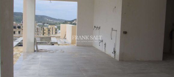 3 غرف نوم بانتهاوس في Saint Paul's Bay, Malta رقم 10747 4