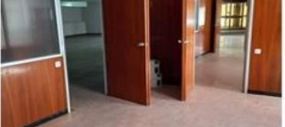 Коммерческая недвижимость 1103м² в Вальядолид, Испания № 63965 3