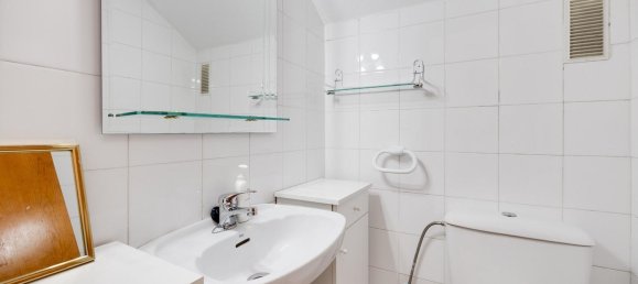 Casa de 3 dormitorios en Torrevieja, Spain No. 146422 27