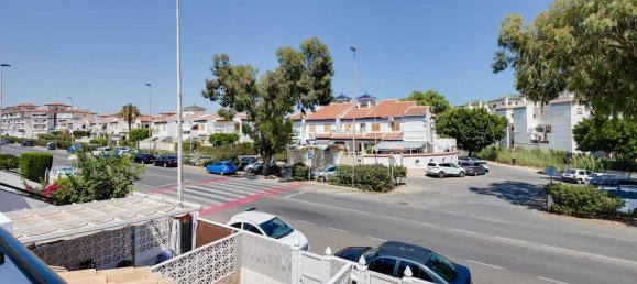 Casa de 3 dormitorios en Torrevieja, Spain No. 146422 2