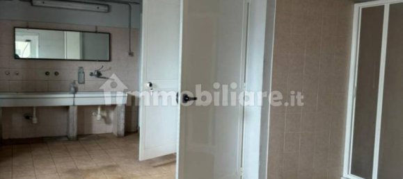 5-salle Entrepôt à Civitavecchia, Italy No. 103807 8