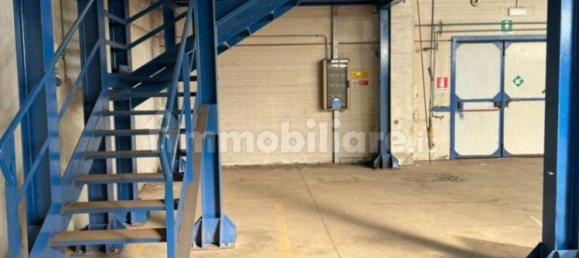 5-salle Entrepôt à Civitavecchia, Italy No. 103807 5