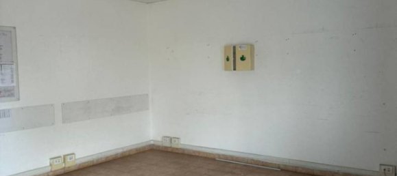 5-salle Entrepôt à Civitavecchia, Italy No. 103807 11