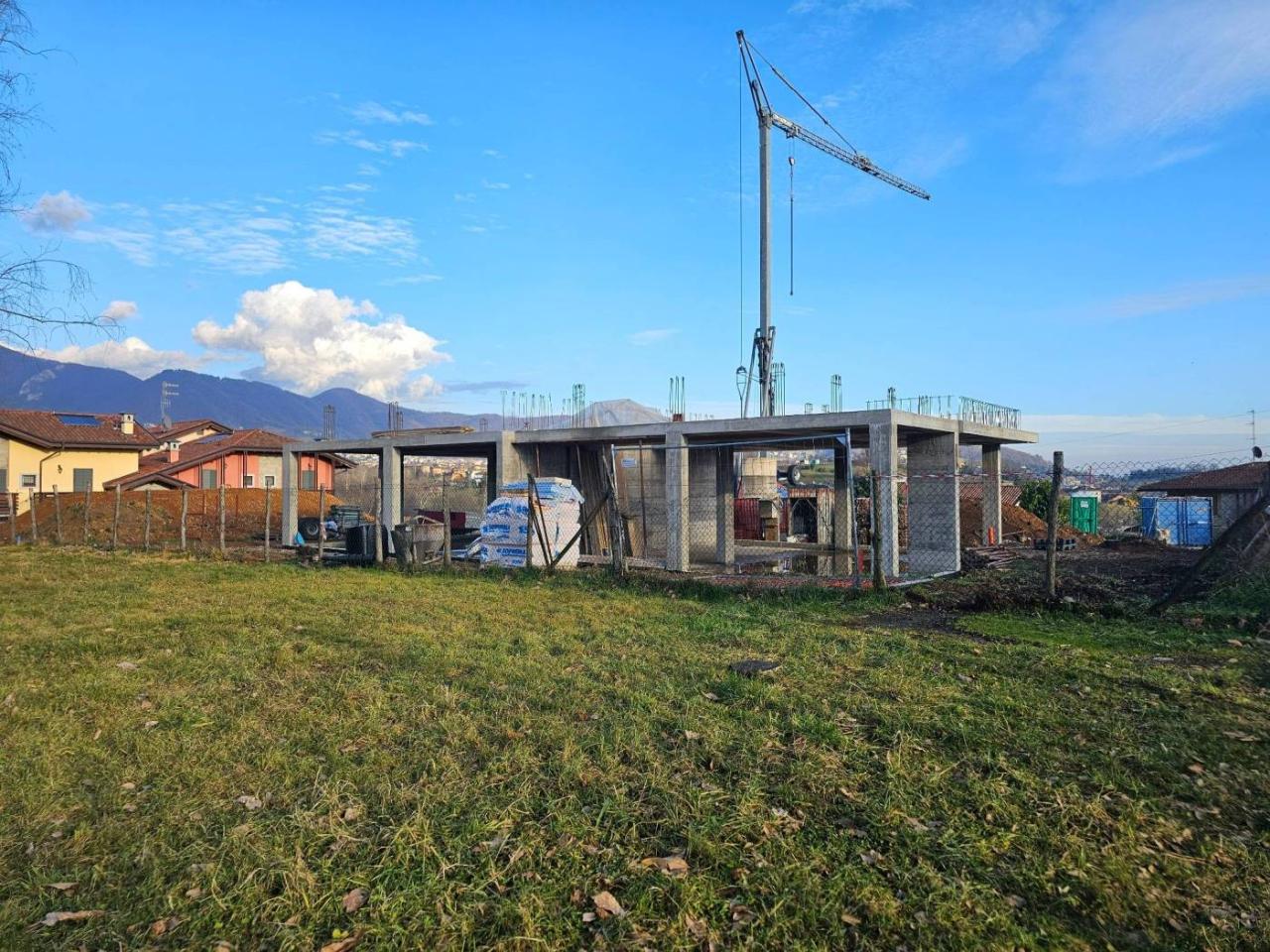 4-salle Maison à Almè, Italy No. 39271