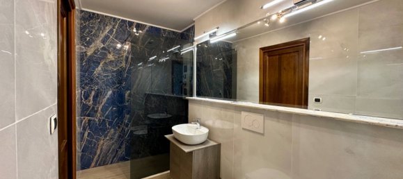 2غرفة شقة في Rome, Italy رقم 135845 8