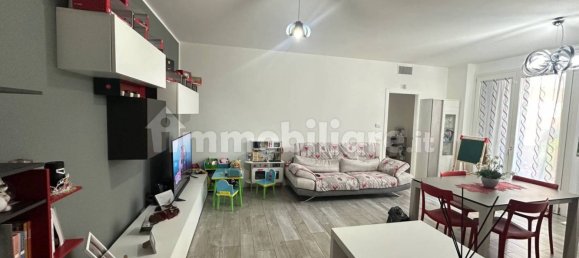 2 Schlafzimmer Wohnung in Formigine, Italy, Nr. 351913 8