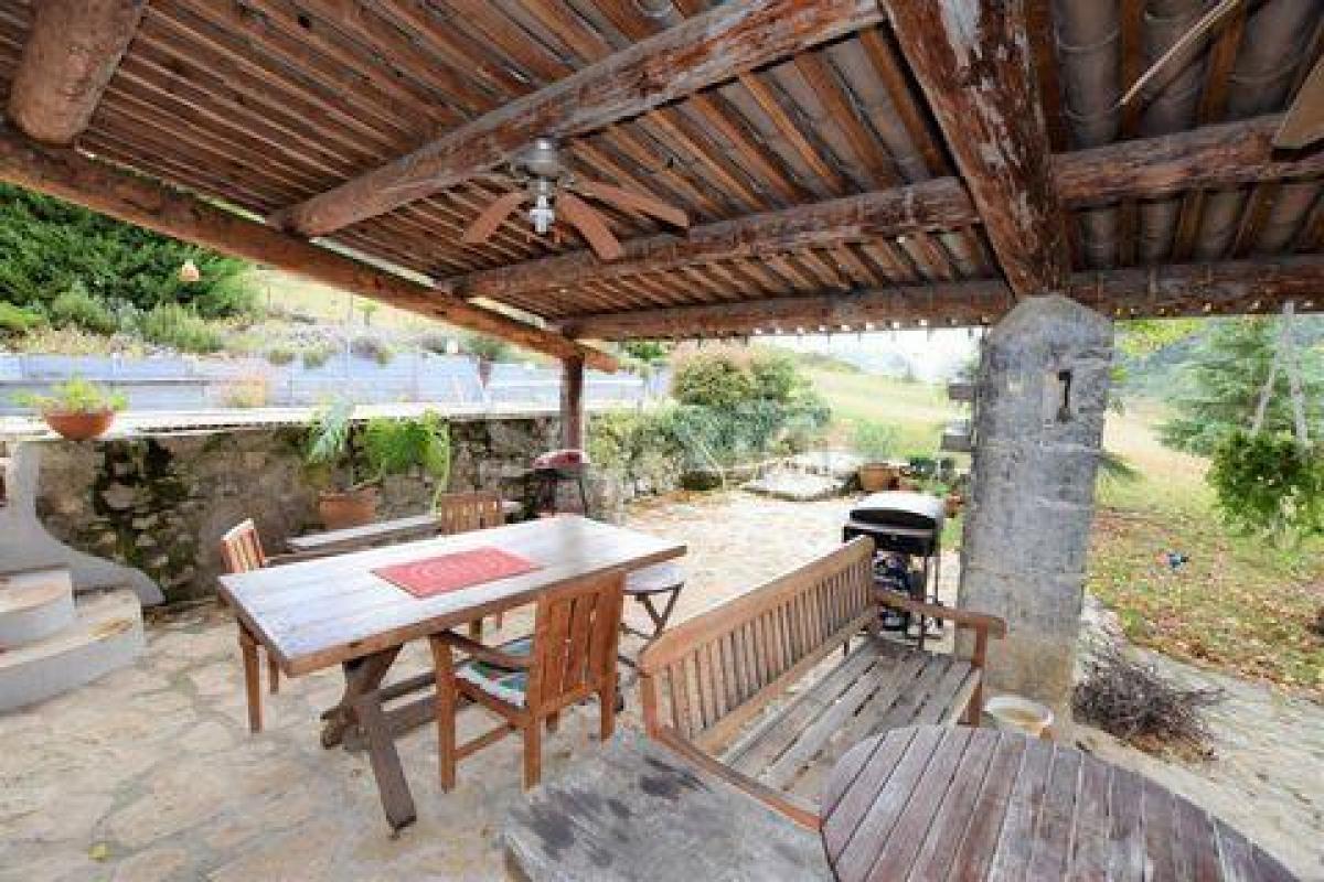 5 chambres Bureau à Nyons, France No. 22837