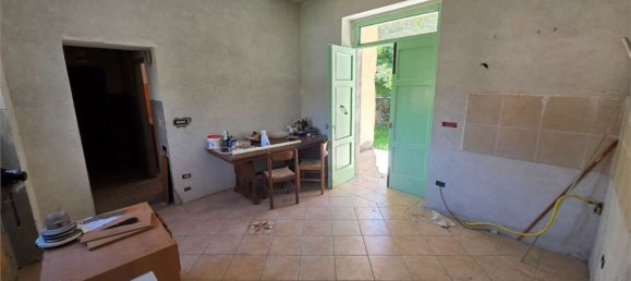 8 bedrooms House in Camporgiano, Italy No. 379726 11