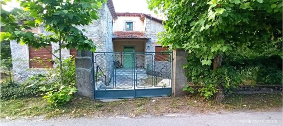 8 bedrooms House in Camporgiano, Italy No. 379726 3