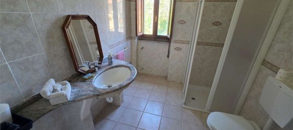 8 bedrooms House in Camporgiano, Italy No. 379726 15