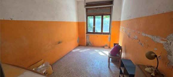 8 bedrooms House in Camporgiano, Italy No. 379726 14