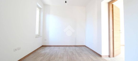 1 Schlafzimmer Wohnung in San Giacomo delle Segnate, Italy, Nr. 322969 10