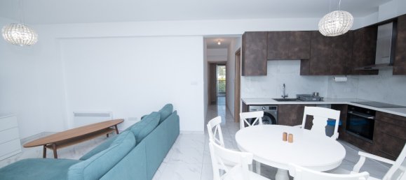 3 bedrooms Apartment in Germasogeia, Cyprus No. 23422 7