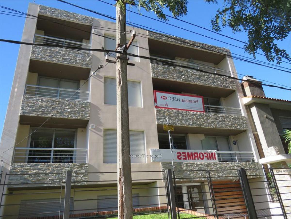 2 bedrooms Apartment in Montevideo, Uruguay No. 4785