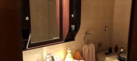  T3 em Thessaloniki, Greece N.º 3963 7