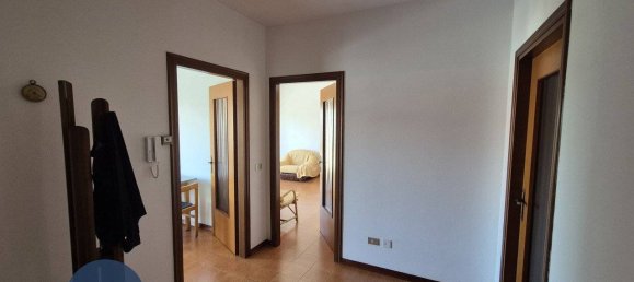 Квартира с 2 спальнями в Удине, Италия № 380506 8