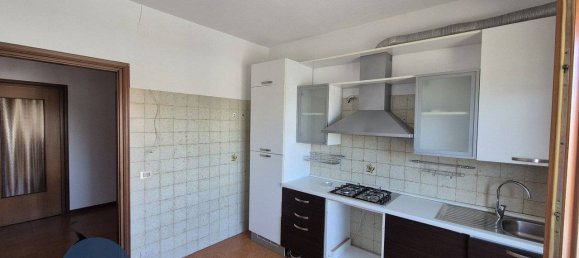 Квартира с 2 спальнями в Удине, Италия № 380506 3