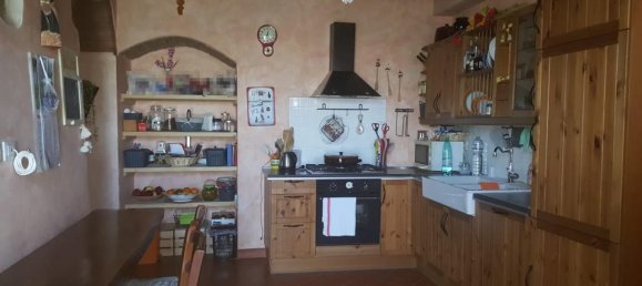 5 rooms House in Figline e Incisa Valdarno, Italy No. 233647 9