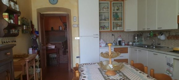 5 rooms House in Figline e Incisa Valdarno, Italy No. 233647 12