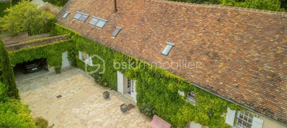 5 bedrooms House in Yonne, France No. 362671 2