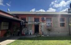 5 غرف نوم شقة في Gonzaga, Italy رقم 307960