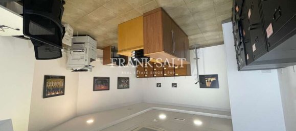 Office in Msida, Malta No. 13268 9