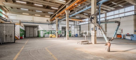 5 rooms Warehouse in Scandiano, Italy No. 354505 4