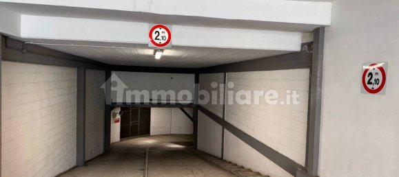 18m² Garage in Milan, Italy No. 264200 18