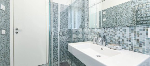 5 bedrooms Villa in Tremezzina, Italy No. 56703 44