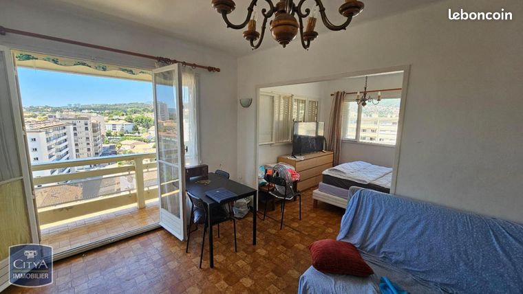 4غرفة شقة في Toulon, France رقم 286161