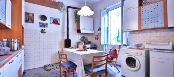 Квартира с 5 комнатами в Генуя, Италия № 26365 4