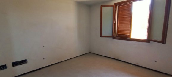 3 rooms Apartment in Castelfranco Piandiscò, Italy No. 231708 12