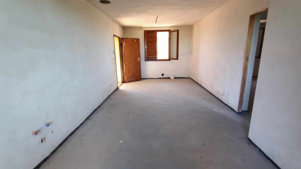 3 rooms Apartment in Castelfranco Piandiscò, Italy No. 231708