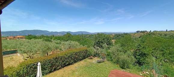 3 rooms Apartment in Castelfranco Piandiscò, Italy No. 231708 4