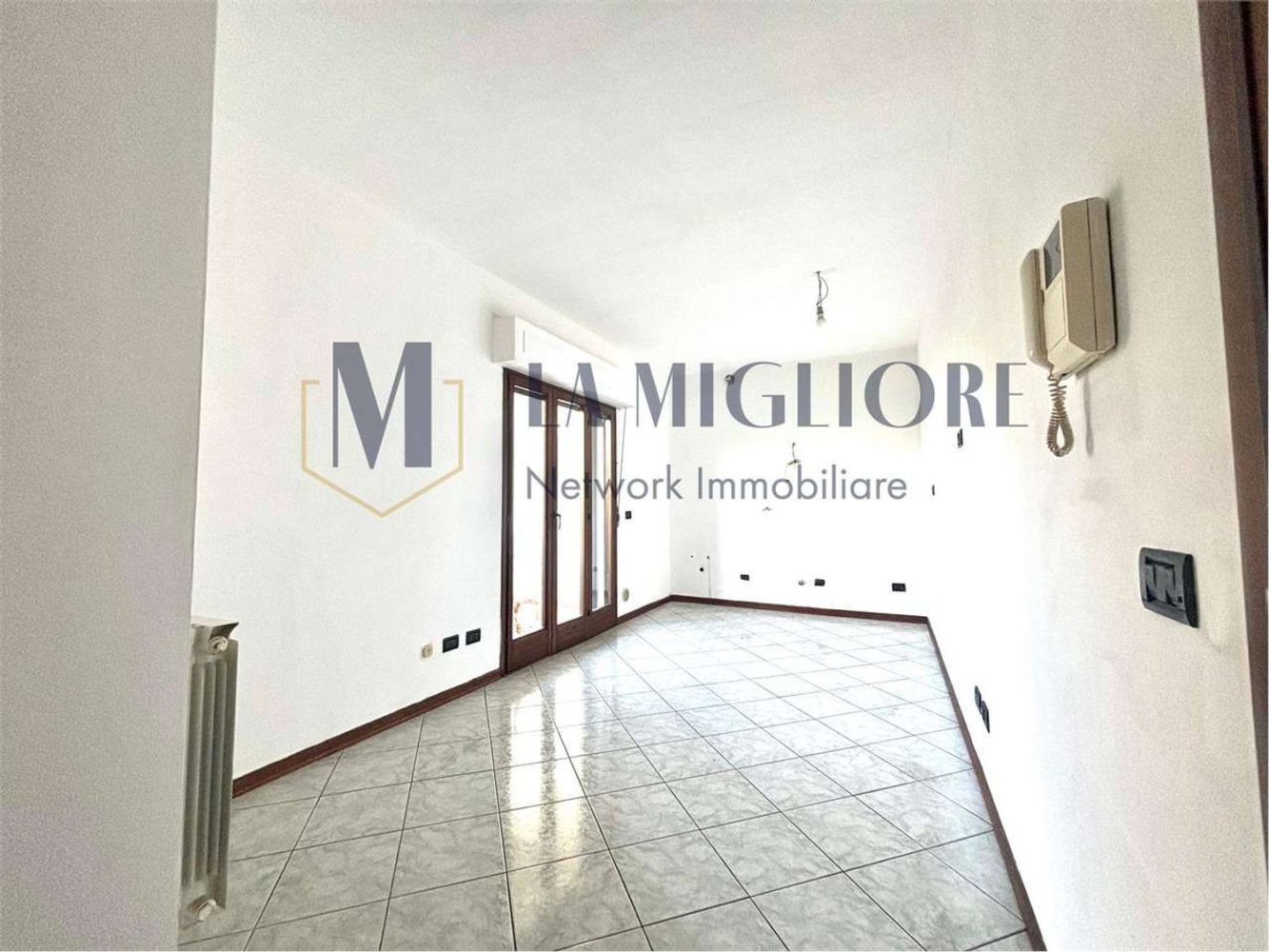 Apartamento de 2 habitaciónes en Prato, Italy No. 281149