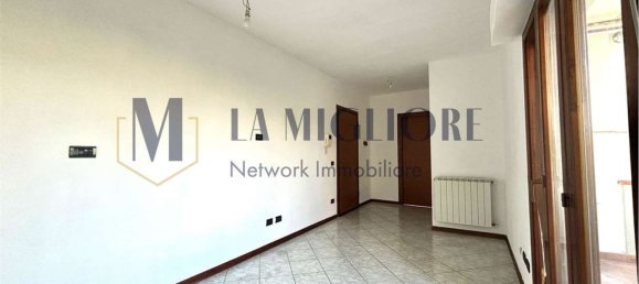 Apartamento de 2 habitaciónes en Prato, Italy No. 281149 3