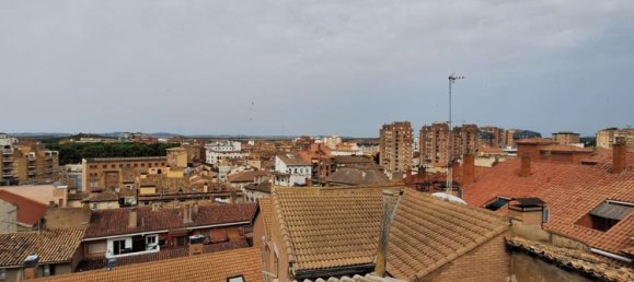 Bâtiment à Huesca, Spain 412m² No. 21830 9