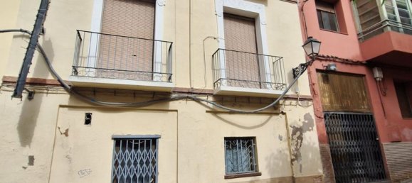 Bâtiment à Huesca, Spain 412m² No. 21830 3