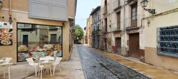 Bâtiment à Huesca, Spain 412m² No. 21830 5