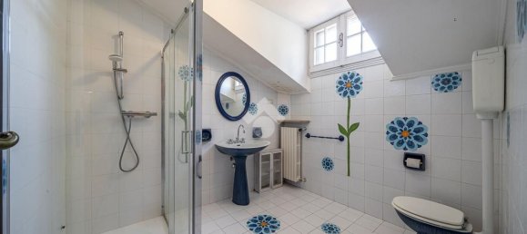 7 bedrooms Villa in Parma, Italy No. 380196 26