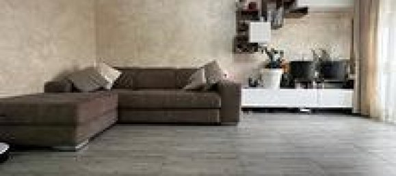 3 rooms Apartment in Bussero, Italy No. 280018 5