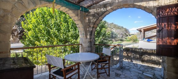 2 bedrooms Villa in Tochni, Cyprus No. 22379 2