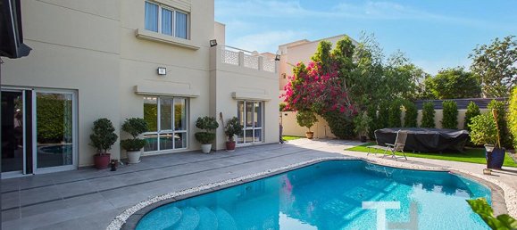 Villa de 4 dormitorios en Meadows, UAE No. 94418 16