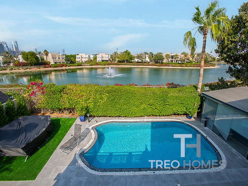 Villa de 4 dormitorios en Meadows, UAE No. 94418