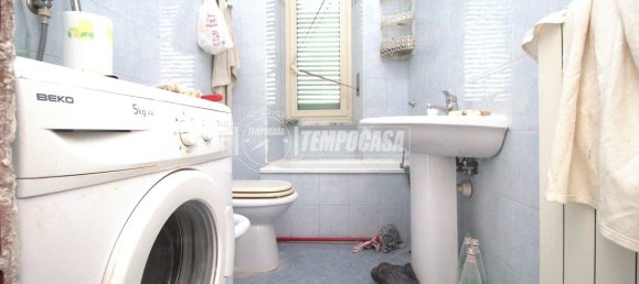 2غرفة شقة في Turin, Italy رقم 125974 4